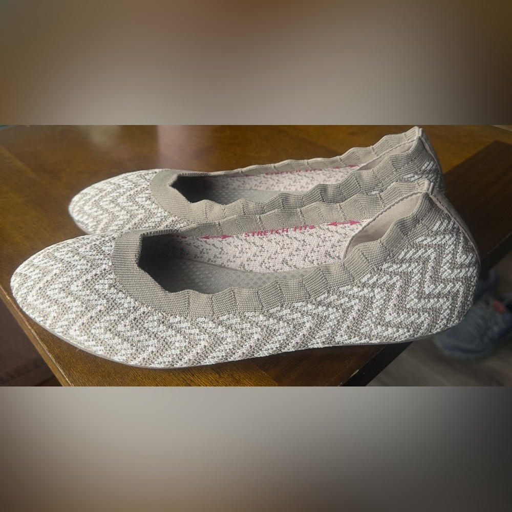 Skecher’s Cleo 2 Size 8